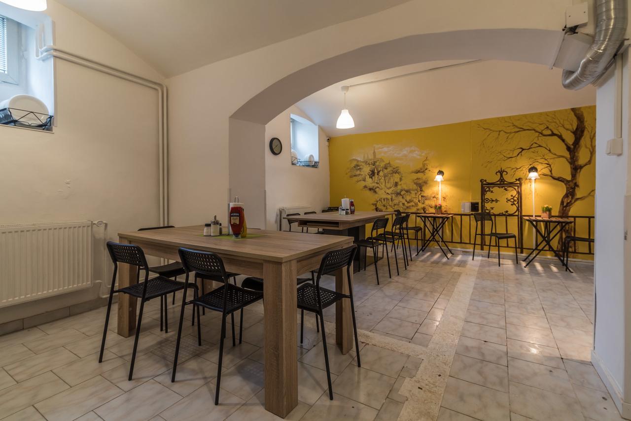 New Hostel In Prague Luaran gambar